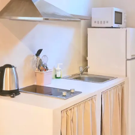 - Cave By The Sea 1 Apartment Golem (Tirana)