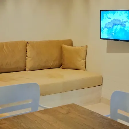Apartment - Cave By The Sea 1 *