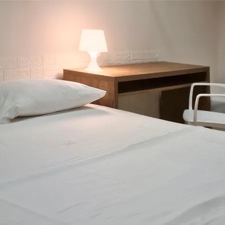 - Cave By The Sea 1 Apartment Golem (Tirana)