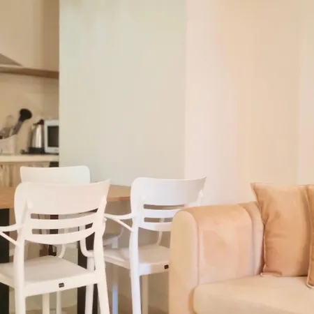 Apartment - Cave By The Sea 1